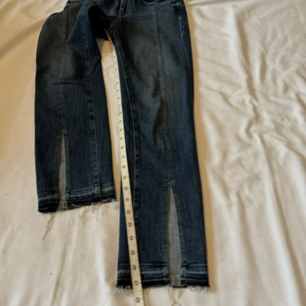 Frame 24 Le Nouveau Straight Jeans w/ Split Hem